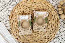 Load image into Gallery viewer, Deer Father's Day Magnetic Picture Frame for Wallet Sized Photos