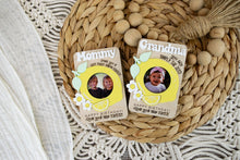Load image into Gallery viewer, Gift for Mom or Grandma Lemon Magnetic Picture Frame for Wallet Sized Photos