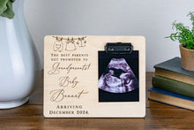 Load image into Gallery viewer, The Best Parents Become Grandparents Baby Pregnancy Announcement Ultrasound Picture Frame