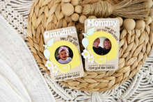 Load image into Gallery viewer, Gift for Mom or Grandma Lemon Magnetic Picture Frame for Wallet Sized Photos