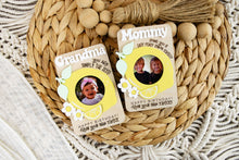Load image into Gallery viewer, Gift for Mom or Grandma Lemon Magnetic Picture Frame for Wallet Sized Photos