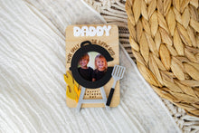 Load image into Gallery viewer, Grilling Dad Father's Day Magnetic Photo Frame for Wallet Sized Photos