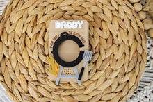 Load image into Gallery viewer, Grilling Dad Father's Day Magnetic Photo Frame for Wallet Sized Photos