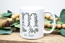 Load image into Gallery viewer, Personalized Monogram Rose Letter Mug - Gift for Bride - Set Option Avaliable