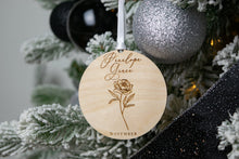 Load image into Gallery viewer, Wooden Birth Month Flower Ornament - Personalized Christmas Ornament for Mom and Grandmothers