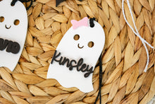 Load image into Gallery viewer, Personalized Boo Basket Tag - Choose from Ghosts or Bat
