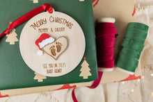 Load image into Gallery viewer, 3D Merry Christmas Mommy and Daddy Ornament, Gift for Expecting Parents
