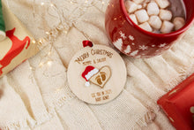 Load image into Gallery viewer, 3D Merry Christmas Mommy and Daddy Ornament, Gift for Expecting Parents

