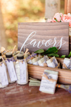Load image into Gallery viewer, Wedding Favors Sign
