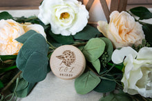 Load image into Gallery viewer, Personalized Hydrangea Ring Box
