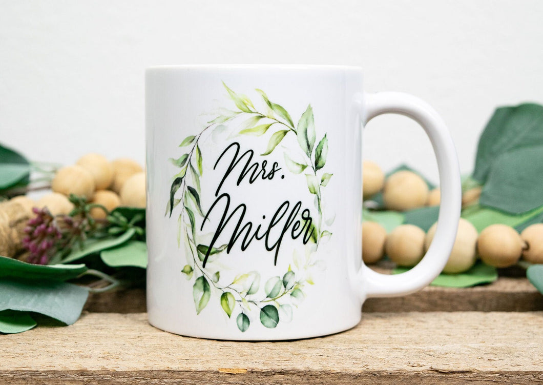 Personalized Mrs Mug, Mug Set, Bridal Shower Gift, Custom Wedding Gift, Bride to Be Gift, Wedding Mug, Gift for Bride, Engagement Mug