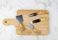 Load image into Gallery viewer, Personalized Monogram Letter Wreath Cheese Knife Set
