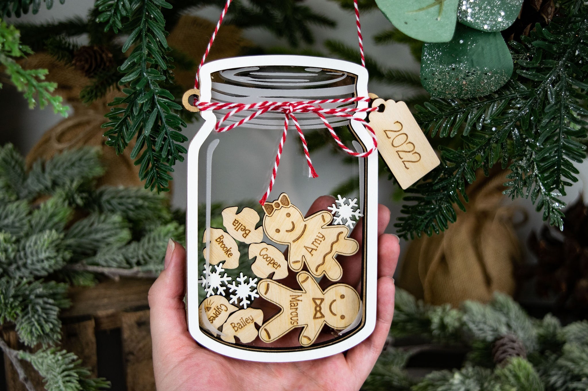 Personalised Gingerbread Family, Christmas Jar, Christmas Cookie Jar,  Ceramic Biscuit Jar, Christmas Gift for Families, Kitchen Gift for Mum 